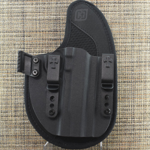 26082 CrossBreed® Reckoning for 1911 5" (no rail) . Right Hand . Comfort Backer . Optic Cut . Concealment Claw