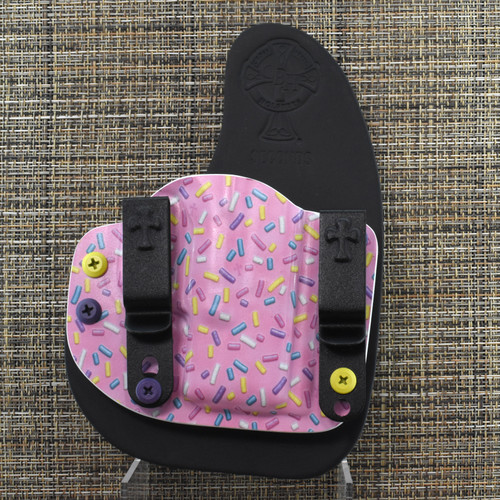 26093 CrossBreed® Reckoning for SPRINGFIELD HELLCAT . Right Hand . Black Cow . Sprinkle Pocket . Optic Cut