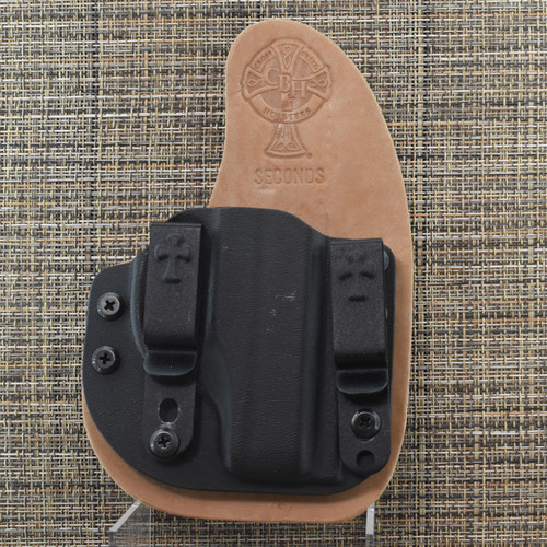 26104 CrossBreed® Reckoning for RUGER LC9 SERIES . Right Hand . Horse . Optic Cut