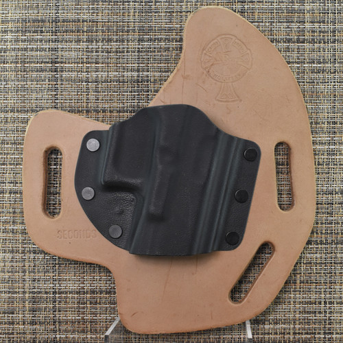 26183 CrossBreed® OWB Package for GLOCK 17/19 . Right Hand . Natural Cow