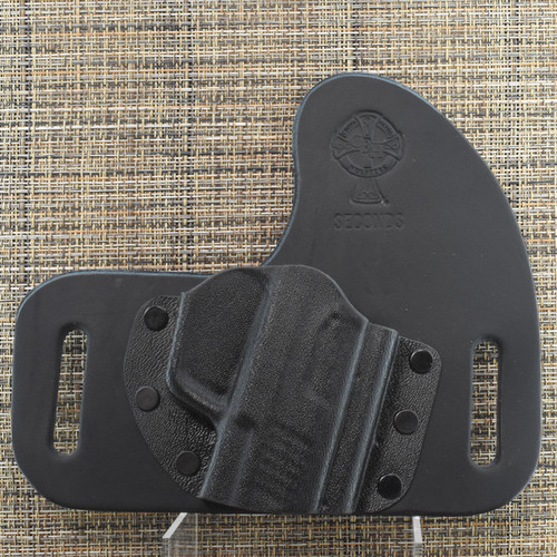 26197 CrossBreed® SnapSlide for SIG P365X MACRO / FUSE . Right Hand . Black Cow . Sweat Guard . Combat and Optic Cut