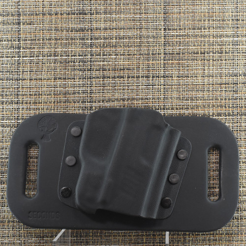 26214 CrossBreed® SnapSlide for SIG P365 / P365XL with CRIMSON TRACE LG-422 Red / LG-422G Green . Right Hand . Black Cow . Optic Cut
