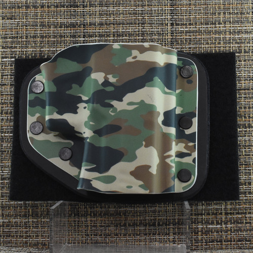MP443 CrossBreed® Modular Pocket for SIG P320 Series ( all except SubCompact ) . Right Hand . Woodland Camo Classic Pocket