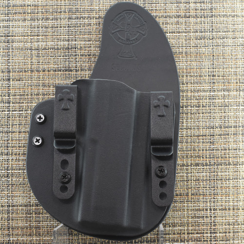 26222 CrossBreed® Reckoning for SIG P365-XF DH3  . Right Hand . Black Cow . Optic Cut