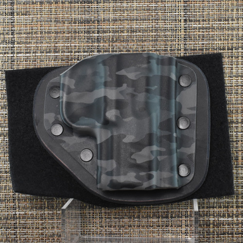 MP468 CrossBreed® Modular Pocket for FN REFLEX . Right Hand . Black Cow . Woodland Camo Urban Pocket