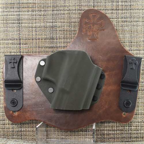 26258 CrossBreed® SuperTuck for SPRINGFIELD XDM SERIES . Right Hand . Founders Leather . Combat and Optic Cut . Olive Drab Pocket