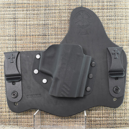26275 CrossBreed® SuperTuck for TISAS PX-9 . Right Hand . Black Cow . Optic Cut