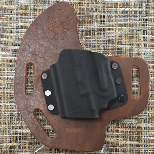 26349 CrossBreed® MaxSlide for SPRINGFIELD HELLCAT PRO with VIRIDIAN E SERIES LASER . Left Hand . Founders Leather . Combat and Optic Cut