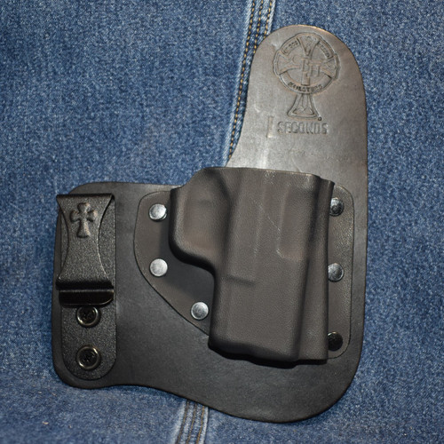 14893 CrossBreed Freedom Carry SPRINGFIELD XDS / Right Hand / Black Cow