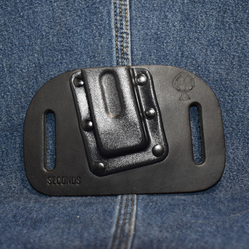 MC0199 CrossBreed® OWB Single Mag Carrier for GLOCK 43 . Left Side Carry