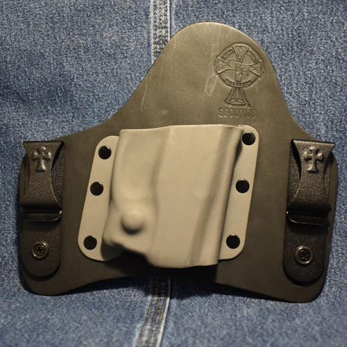 15613 CrossBreed® RUGER LC9 with VIRIDIAN R5 ECR REACTOR . Right Hand . Black Cow . Sniper Gray Pocket . 19