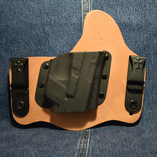 15900 CrossBreed® SuperTuck GLOCK 17/19 with CRIMSON TRACE LTG-736 / LG-452 . Right Hand . Horse . Combat Cut . 19