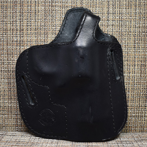 18424 CrossBreed® Open Top Pancake Holster . SMITH & WESSON 686 PLUS . Right Hand . Thumb Break