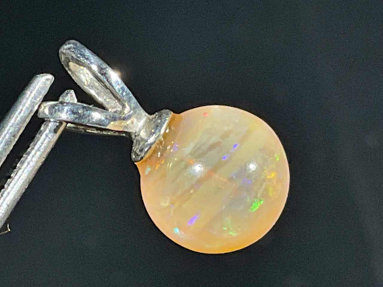 Opale Noble D'Australie (Coober Pedy) - 5,95 Carats - Cabochon Multicolore - Neuf Avec étiquettes