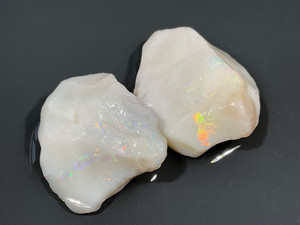 Australian Opal Uncut 160.65 Carat