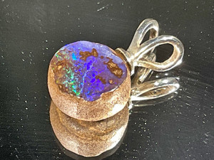 Boulder Opal Pendant 5.25 carat Boulder Opal Pendant 5.25 carat