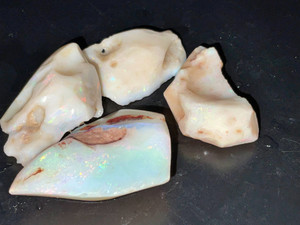Australian Opal Uncut 128 Carat