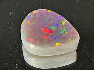 Australian Doublet Opal 4.30 Carat Australian Doublet Opal 4.30 Carat