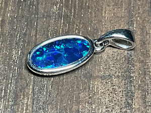 Sterling Silver Australian Doublet Opal Pendant 5.60 Carat