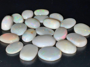Multicolour Australian Coober Pedy Opal 21 Pc 31 Carat