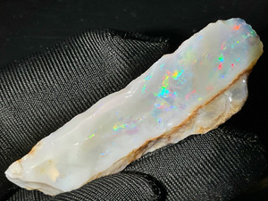 Mintabie, Australian Multicolour Natural Rough Opal 26 Cts