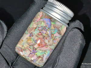 Australian Coober Pedy Uncut Rough Opal Chips 80.05 Carat