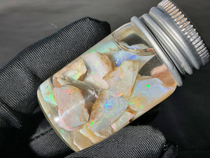Australian Coober Pedy Uncut Rough Small Opal 56.60 Carat