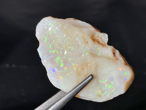 Mintabie, Australian Multicolour Natural Rough Opal 28.80 Cts Mintabie, Australian Multicolour Natural Rough Opal 28.80 Cts