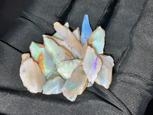 Mintabie, Australian Multicolour Natural Rough Opal 75 Cts