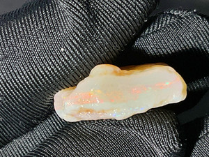 Australian Coober Pedy Natural Rough Opal 11.70 Carat Australian Coober Pedy Natural Rough Opal 11.70 Carat