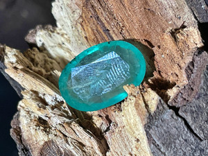 Natural Zambian Green Emerald ,Oval Cut 4.20 Carat