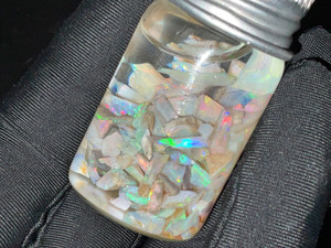 Mintabie, Australian Rough Opal Chips 39.50 Carat Mintabie, Australian Rough Opal Chips 39.50 Carat