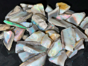 Mintabie, Australian Rough Small Opal 48.0 Carat Mintabie, Australian Rough Small Opal 48.0 Carat