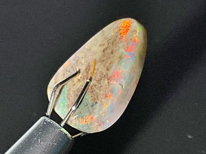 Australian Coober Pedy Opal 4.70 Carat