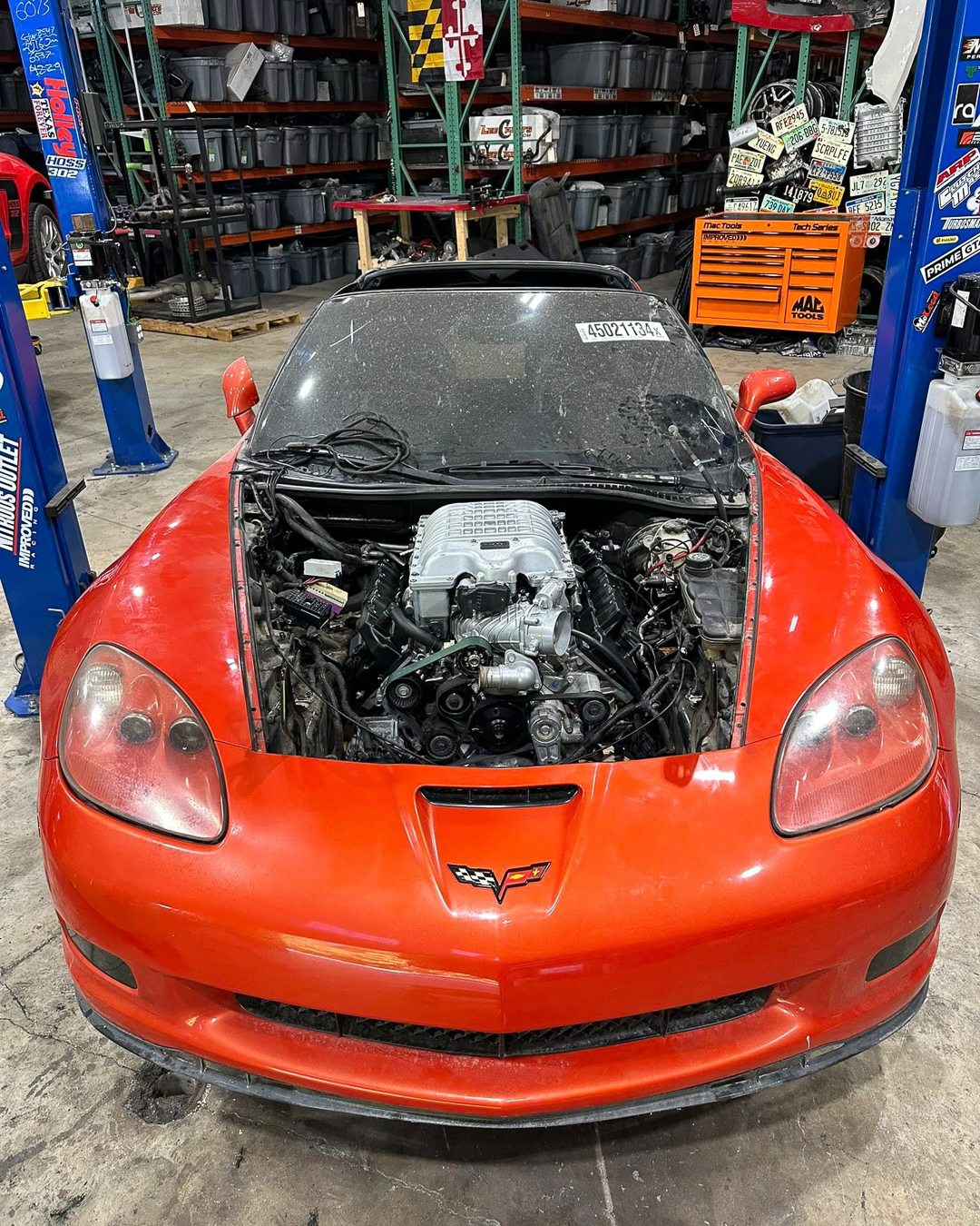 Lee Carter's Hellcat powered Corvette C6
