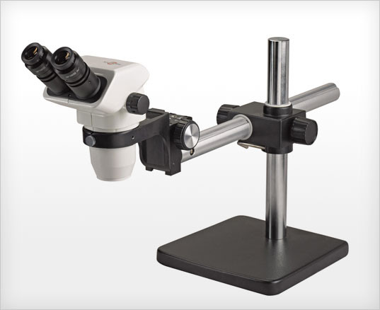 Accu-Scope 3075 Binocular Zoom Stereo Microscope on Boom Stand