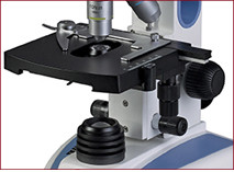 An optional mechanical stage with low position coaxial controls is available on all models. Allowing for precise movement of the slide samples, the low coaxial controls make for easier storage and more comfortable use.