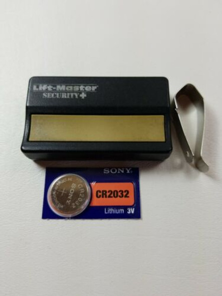 Genuine OEM Chamberlain Liftmaster 971LM 1 Button Remote w/Clip HWB1241 Genuine OEM Chamberlain Liftmaster 971LM 1 Button Remote w/Clip HWB1241