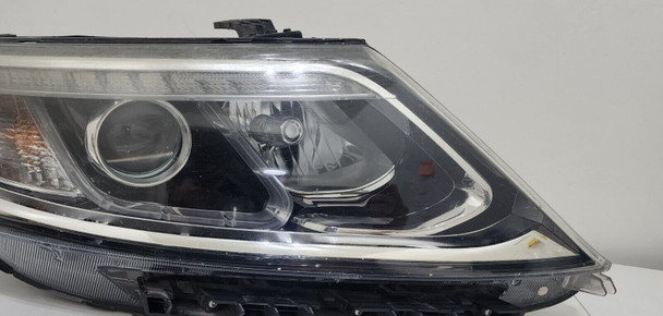 2014-2015 Kia Sorento Right Headlight Halogen LED COMPLETE TABS INTACT OEM