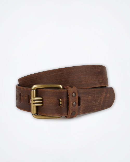 Le Camp women’s antique brown leather belt with aged brass buckle and distressed finish.