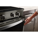 Whirlpool® Cuisinière coulissante électrique intelligente 6.4 pi cu, avec friture à air une fois connectée YWEE750H0HV