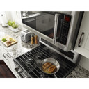 Maytag® Cuisinière au gaz avec convection véritable et préchauffage rapide - 30 po - 5.8 pi cu MGR8800FZ