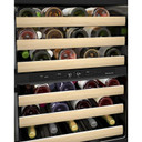Kitchenaid® Cellier sous le comptoir avec porte en verre et porte-bouteilles à devant en bois - 24 po KUWR214KSB