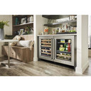 Kitchenaid® Cellier sous le comptoir avec porte en verre et porte-bouteilles à devant en bois - 24 po KUWL214KSB
