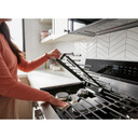 Whirlpool® Cuisinière au gaz intelligente de 30 pouces avec technologie de cuisson à air, auto-nettoyage/netoyage à la vapeur, préchauffage rapide avec capacité de 5.3 pi cu WFGS7530RV