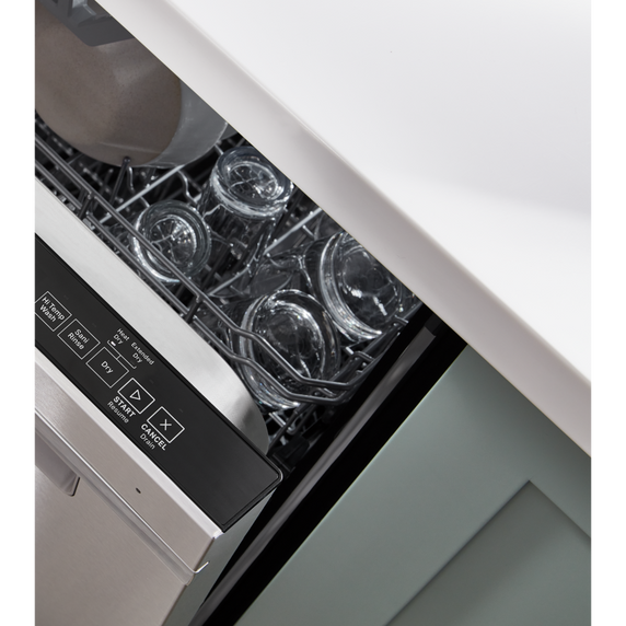 Lave-vaisselle à poignée encastrée avec 3e panier et grande capacité Whirlpool® WDPA70SAMZ