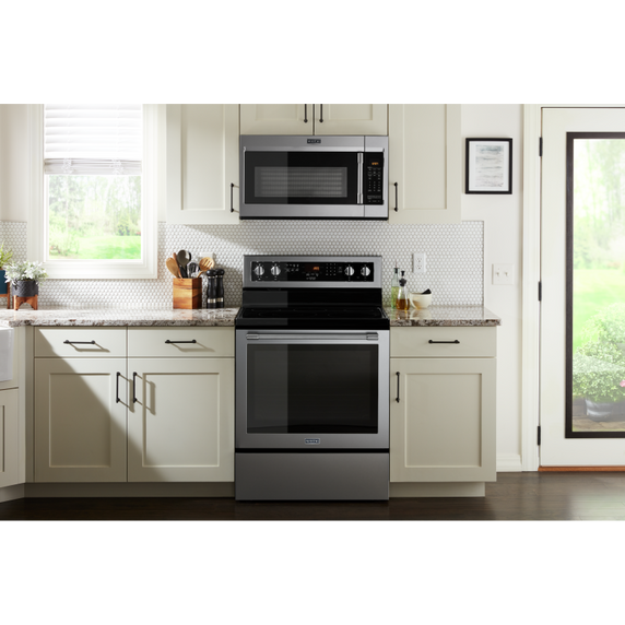 Cuisinière électrique avec convection véritable et préchauffage rapide - 30 po - 6.4 pi cu Maytag® YMER8800FZ