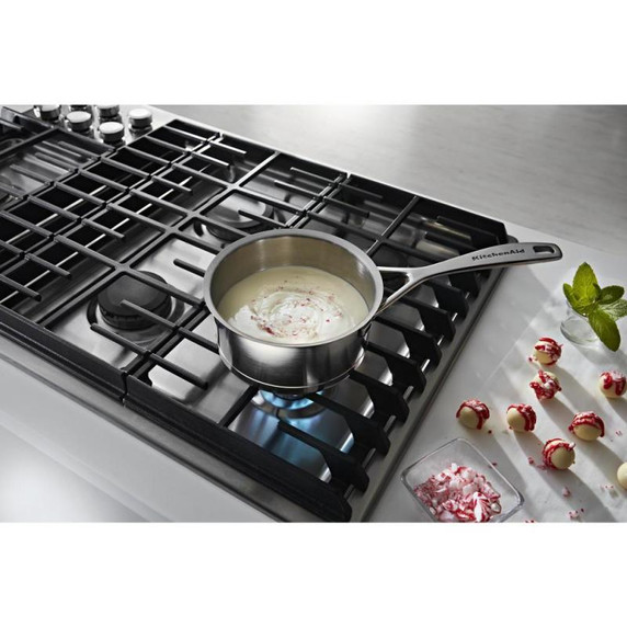 Kitchenaid® Table de cuisson au gaz à évacuation descendante avec 5 brûleurs - 36 po KCGD506GSS