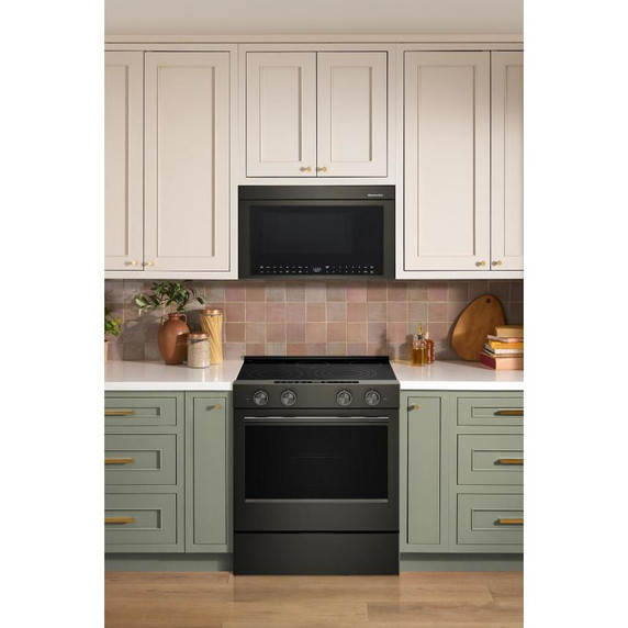 Kitchenaid® Cuisinière électrique coulissante avec deux éléments Even-Heat™ Hyper et modes de cuisson à convection - 5,3 pi cu YKSES530SBE