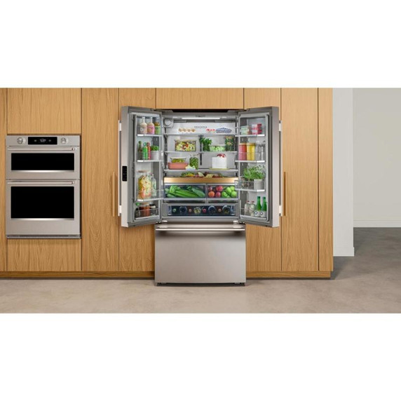 Kitchenaid® Réfrigérateur à portes françaises et profondeur de comptoir avec distributeur intérieur - 24 pi cu et 26 po KRFC236SPS